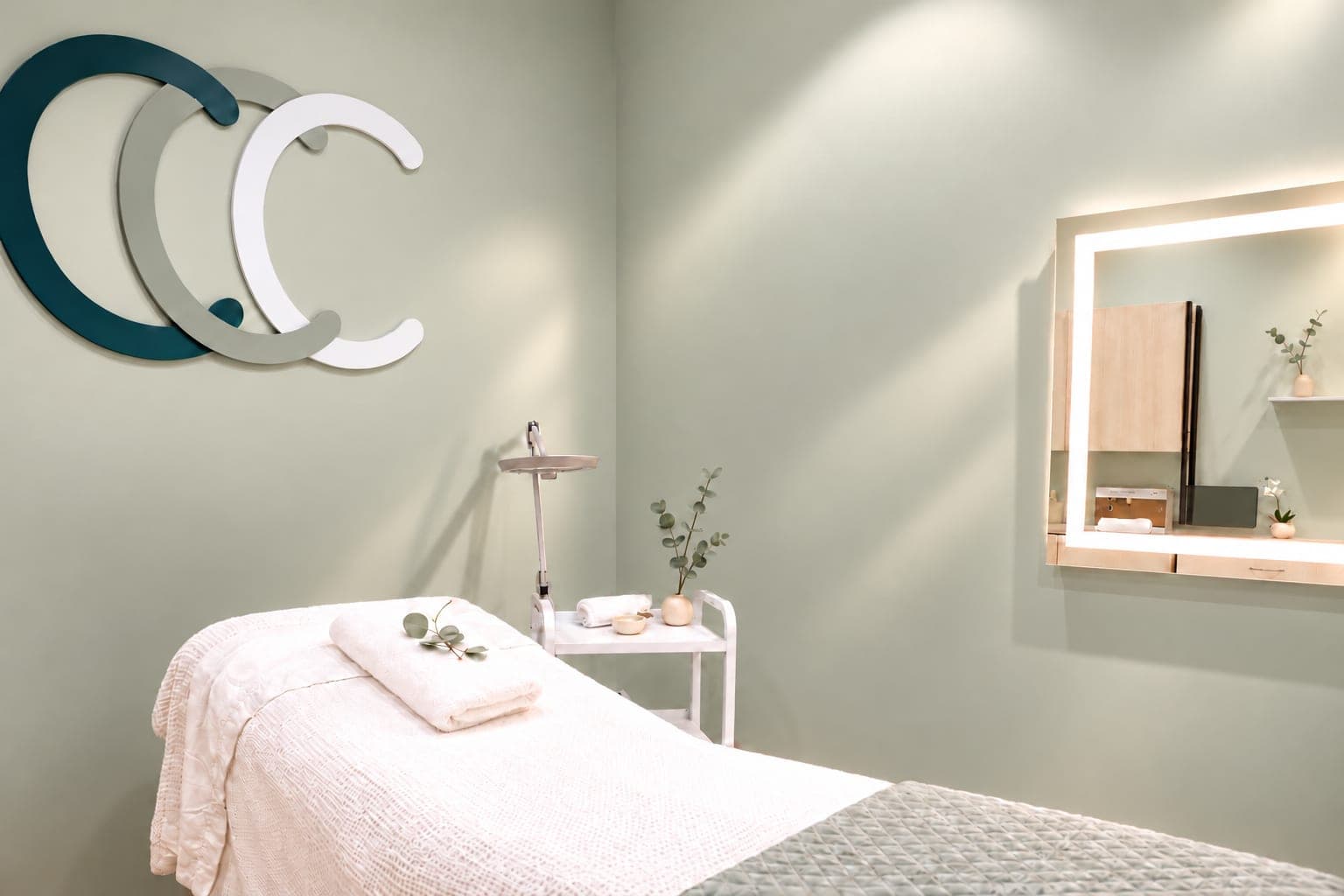 Advanced Brightening + Hydration Treatment at CCC Wellness